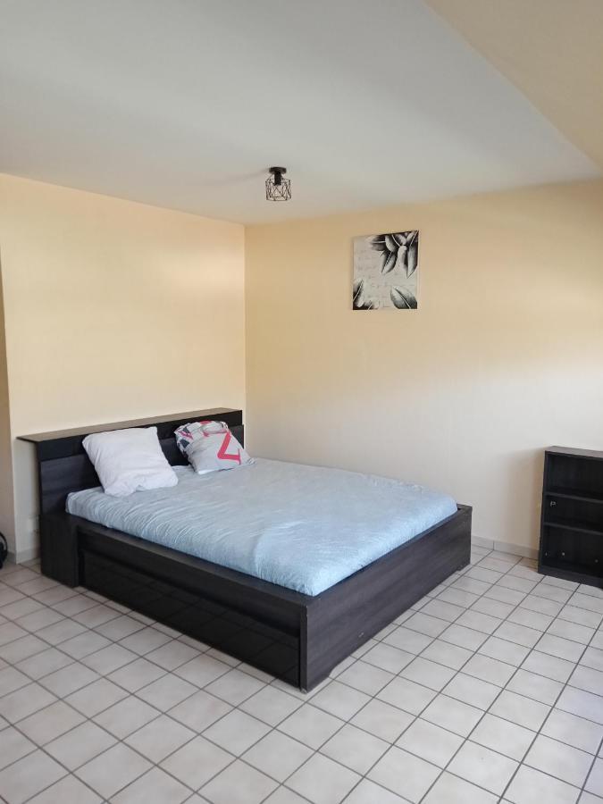 Apartmán Marguerite Massiac Exteriér fotografie